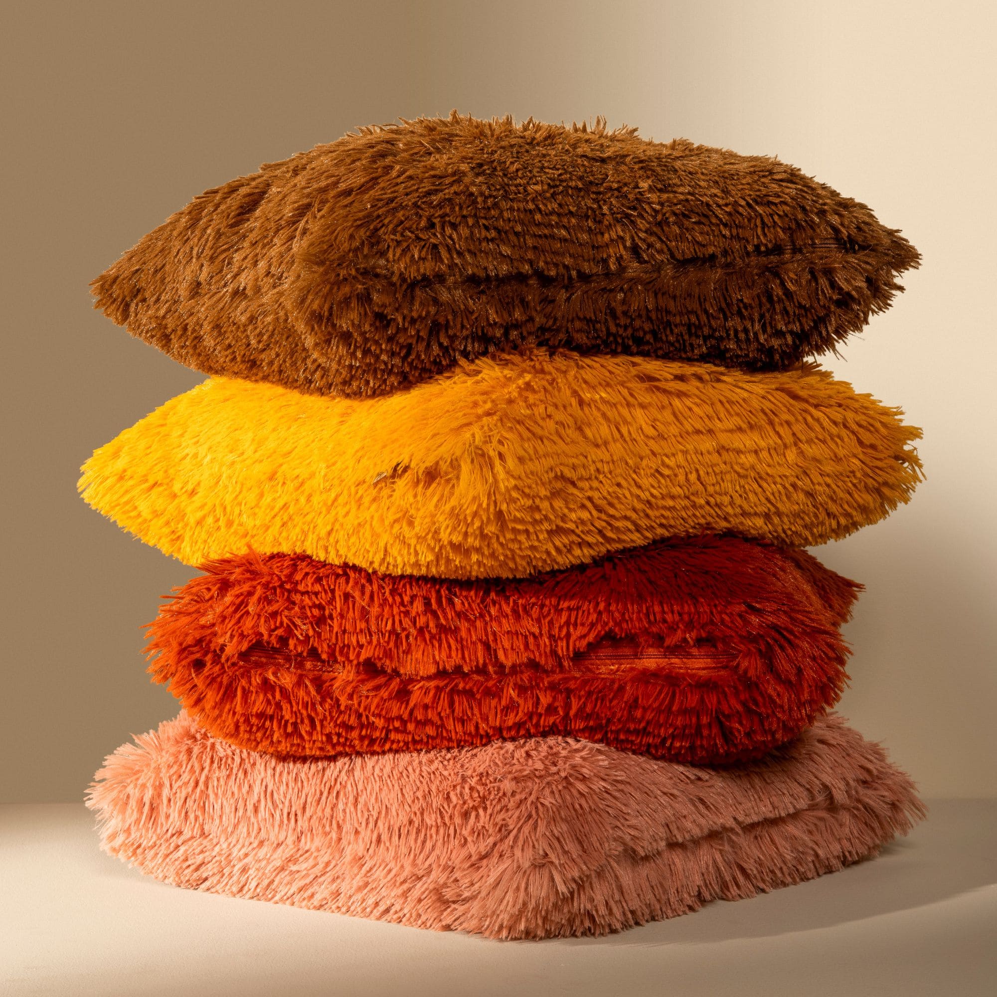 Dutch Decor sierkussen Fluffy Tobacco Brown 45×45 cm