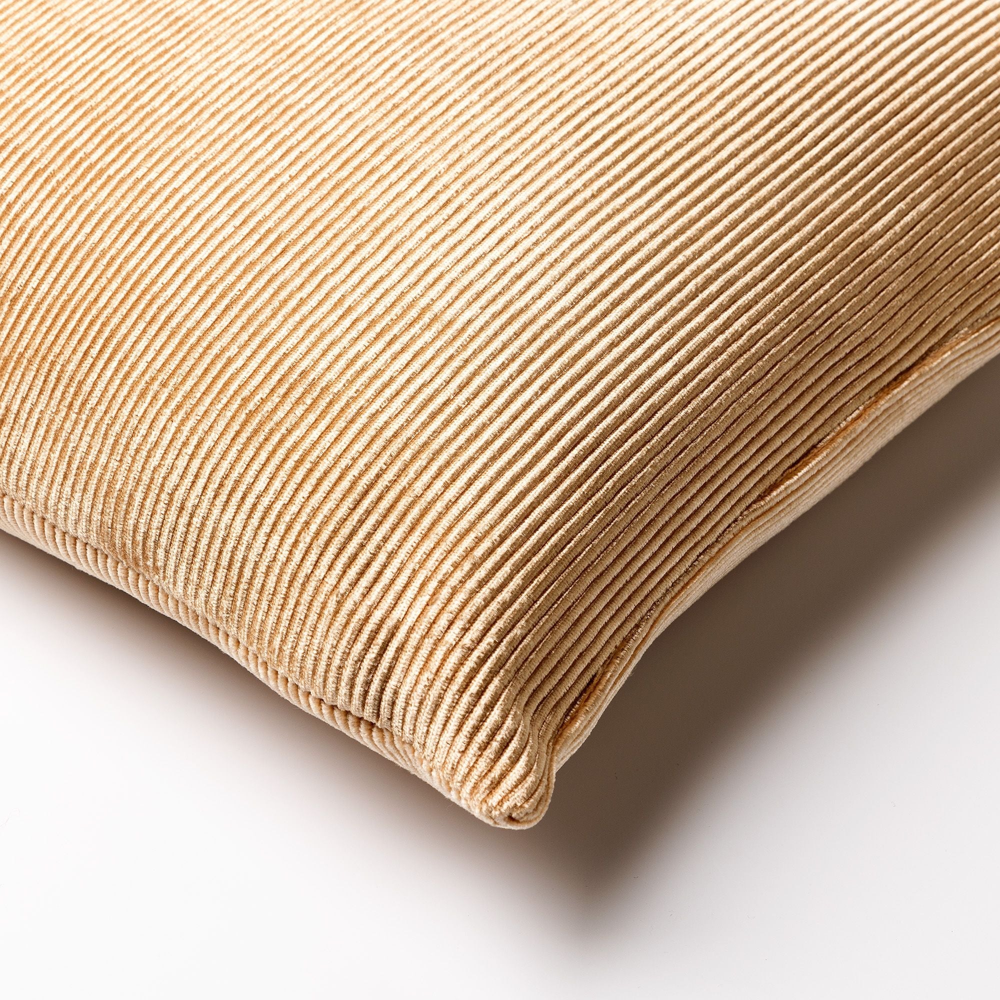Dutch Decor sierkussen Claudette Almond Buff 45×45 cm