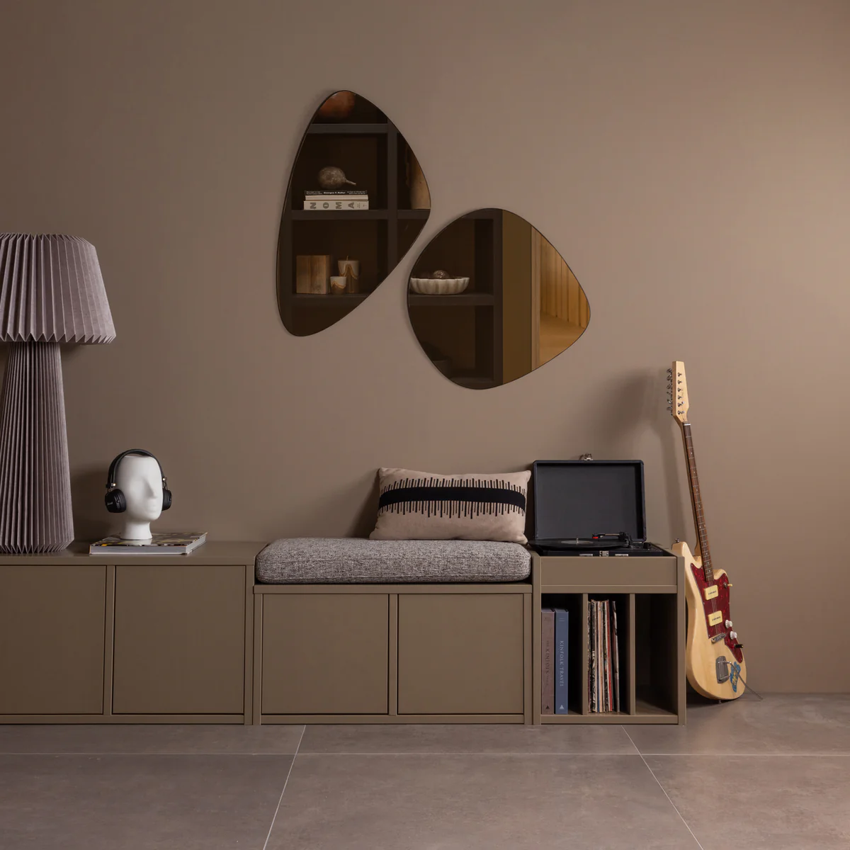 WOOOD TURNER TV MEUBEL GRENEN MUD [fsc]