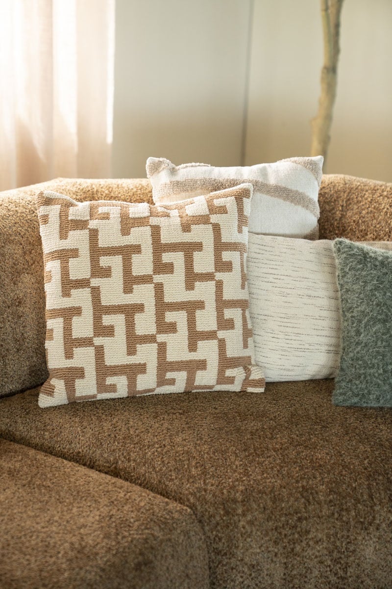 By-Boo sierkussen Ziggy mosterd 50×50 cm